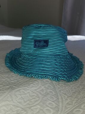 UV Skinz Reversible Bucket Hat